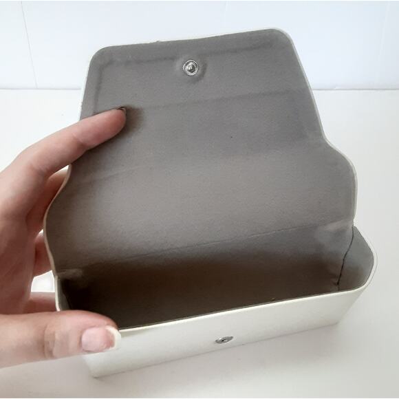 Michael Kors White Leather Hardshell Eyeglass Case Designer Sunglasses Case - Picture 5 of 9